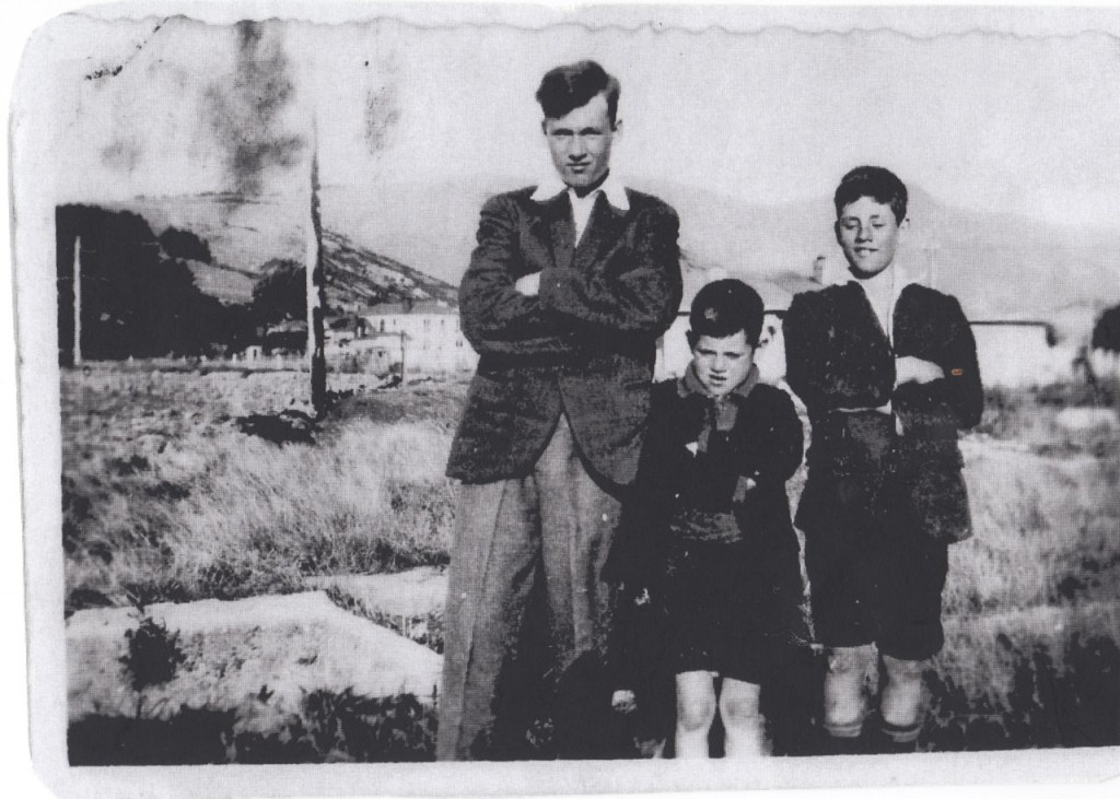 Syd, Wyn and Charlie at Heathcote.